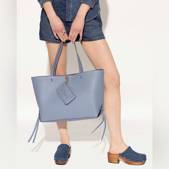 Chloe Sense Large Tote Bag in Grained Leather - Picture 2 of 15